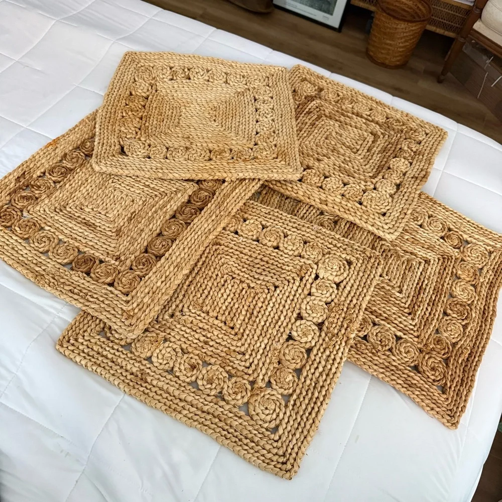 Beautiful set of 6 woven natural fiber placemats in a warm neutral tone